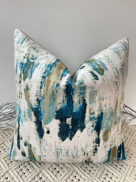 Luxury Peacock Velvet Gold and Teal Textured Cushion Pillow - Etsy Teal Couch, Peacock Velvet, Teal Living Rooms, Teal Sofa, Teal Cushions, Teal Pillows, Teal Bedroom, Cover For Sofa, Gold Living Room