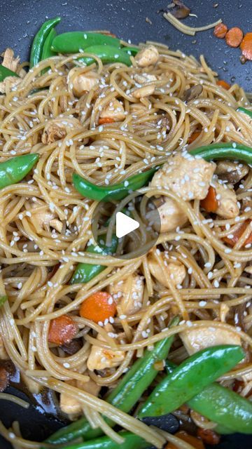 Kirk Muenzenberger on Instagram: "20 Minute Chicken Lo Mein - full recipe below!

By now you know I am always looking for those quick weeknight meals. Even when we are busy I always prefer home cooked and this one can be put together with any veggies you have lying around!

🔪- @mercerculinarytools

Ingredients:
1lb Chicken
Olive Oil
2 Cloves Garlic
5 Mushrooms
1 Large Carrot
Sugar Snap Peas
4T Soy Sauce
2T Honey
2t Sesame Oil
1/2 Ground Ginger
1t Sriracha
10oz Pasta

Cook the chicken in oil and season with S&P. Remove. Boil pasta or rice noodles. Cook veggies. Add the sauce and mix it all together!

Enjoy!

#lomein #asianfood #betterthantakeout" Minute Chicken, Chicken Lo Mein, Chicken With Olives, Lo Mein, Sugar Snap Peas, Cooked Veggies, Quick Weeknight Meals, Snap Peas, Ground Ginger