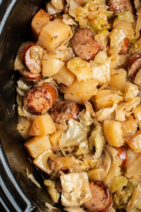 Slow Cooker Potatoes, Cabbage and Kielbasa - The Magical Slow Cooker Crockpot Recipes Cabbage, Cabbage Crockpot Recipes Slow Cooker, Crockpot Meals Potatoes, Crock Pot Meals With Potatoes, Potatoe Crockpot Ideas, Potatoes Slow Cooker Recipes, Potatoes Cabbage, Soft Crockpot Meals, Great Crockpot Meals