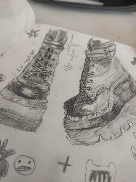 Shoe Drawings Reference, Aesthetic Shoe Drawings, Big Shoes Or Big Gloves Drawing, Fashion Design Shoes Drawing, Bottom Of Shoe Drawing, Shoes For Women Drawing, Things To Draw On Ur Shoes, Goth Shoes Drawing, How To Draw Feet With Shoes Front View