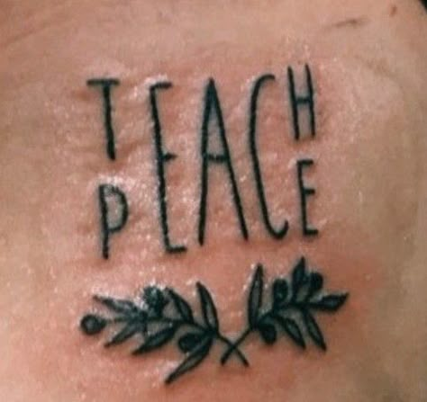 Earthy Spiritual Tattoos, Granola Girl Tattoo, Teach Peace Tattoo, Hippie Tats, Indie Tattoo Ideas Hippie, Earthy Tattoos Hippie, Hippie Tattoo Ideas, Hippie Tattoos, Peace Tattoo