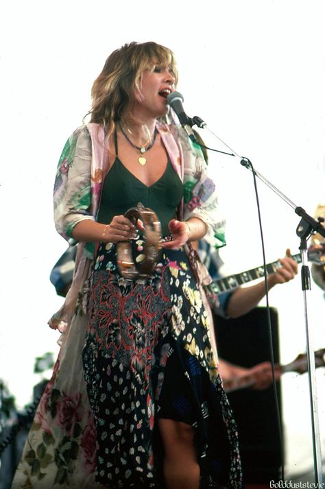 👐 Stevie Nicks Costume, Buckingham Nicks, Stevie Nicks Style, Stephanie Lynn, Stevie Nicks Fleetwood Mac, I'm With The Band, Witchy Woman, Stevie Nicks, Fleetwood Mac