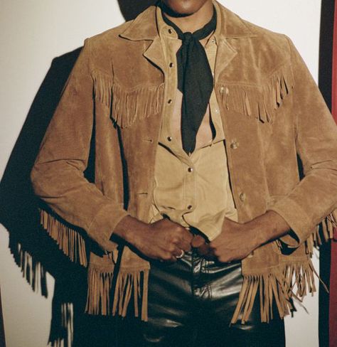 Western Fashion Men, Urban Cowboy Style, Mens Fringe, Vintage Western Fashion, Cowboy Men, Cowboy Outfit For Men, Cowboy Jacket, Tan Leather Jackets, Modern Cowboy