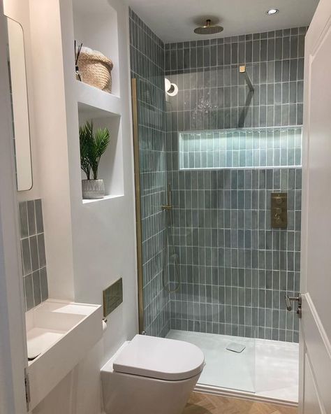 Small Ensuit, Ensuit Bathroom, Small Bathroom Styles, Ensuite Bathroom Designs, Small Ensuite, Bathroom Colour, Small Shower Room, Mini Bad, Ensuite Shower Room