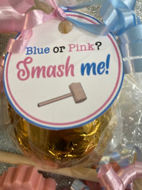 Delicious chocolate egg holding a secret! ... Pink or blue? smash to see! Gender Reveal Chocolate, Levittown New York, Chocolate Bars Gift, Homemade Chocolate Bars, Candy Kabobs, Chocolate Slabs, Dino Eggs, Chocolate Egg, Pastel Candy