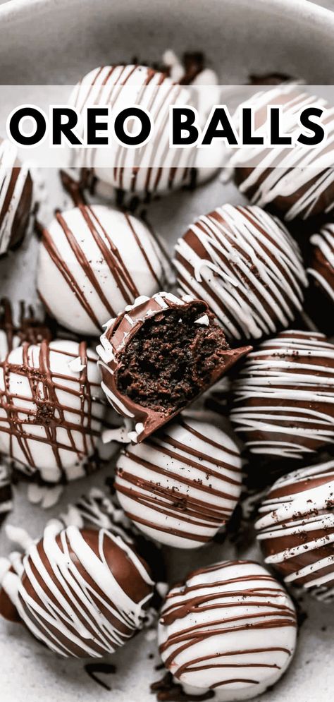 Oreo Balls Food To Make For New Years Eve, New Years Party Snacks Easy, New Years Deserts Easy, New Year’s Party Food Cheap, 3 Ingredient Oreo Balls, Ball Themed Party Food, New Year’s Eve Dessert Party, New Years Desserts Party, New Year’s Eve Desserts For Kids