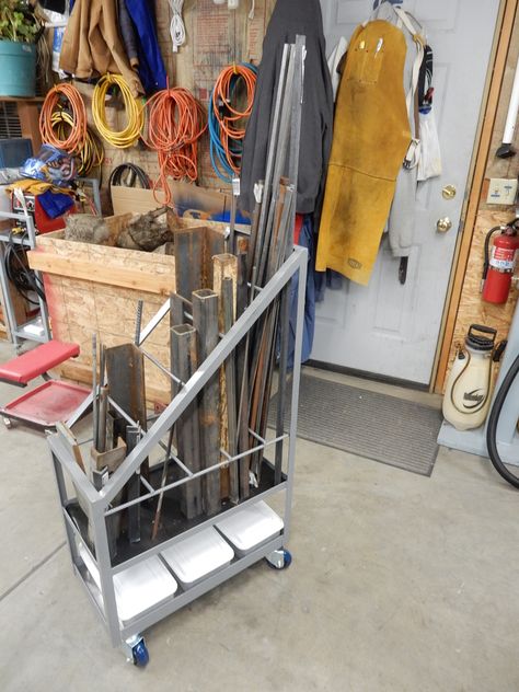 has lower shelf for plastic shoe boxes to stow small scraps. Officine In Garage, Shielded Metal Arc Welding, Metal Cart, Welding Shop, Metal Storage Racks, Welding Cart, Fabrication Tools, Diy Welding, Arc Welding