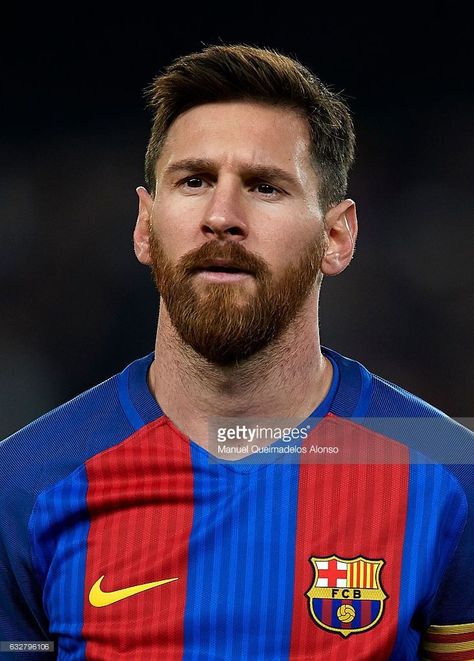 Soccer Player Wallpaper, Messi Haircut, Lionel Messi Haircut, Messi Hairstyle, Messi Beard, Mother Teresa Photos, Football Player Drawing, Lionel Messi Fc Barcelona, Lionel Messi Barcelona