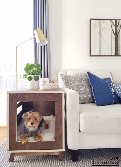 Easy Diy Side Table, Dog Crate Side Table, End Table Diy, Side Table Diy, Side Table Ideas, Painted Trash Cans, Crate End Table, End Table Plans, Crate Side Table