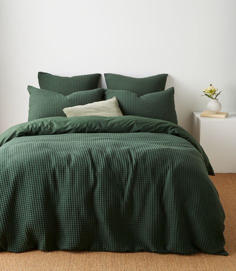 Australian Cotton Waffle Quilt Cover Set - Dark Green Bed Target, Green Duvet Cover, Waffle Quilt, Teenager Bedroom Boy, Green Duvet Covers, Super King Size Bed, Superking Bed, Bedroom Style, Green Quilt