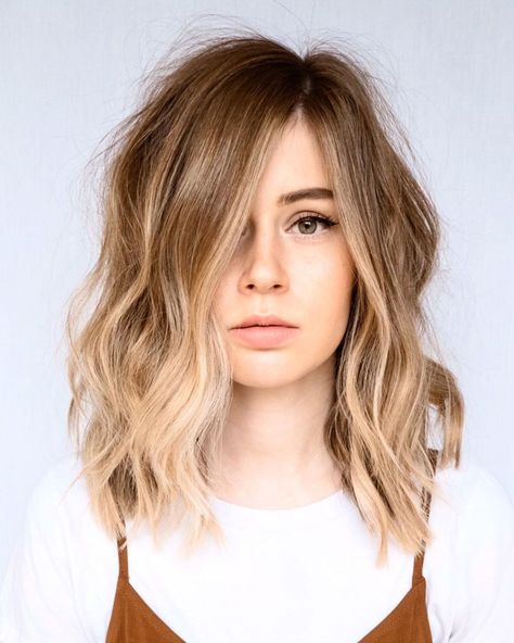 50 Brilliant Haircuts for Fine Hair Worth Trying in 2020 - Hair Adviser One Length Haircuts, Long Fine Hair, Layered Haircuts Shoulder Length, Chris Jones, Textured Haircut, Lob Hairstyle, Trending Haircuts, Haircuts For Fine Hair, Medium Hair Cuts