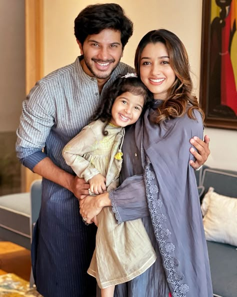 Amal Sufiya, Chocolate Boy, Goal Couple, Dulquer Salmaan, Cute Celebrity Couples, Family Portrait Poses, Indian Family, Celebrity Fashion Looks, Male Celebrities