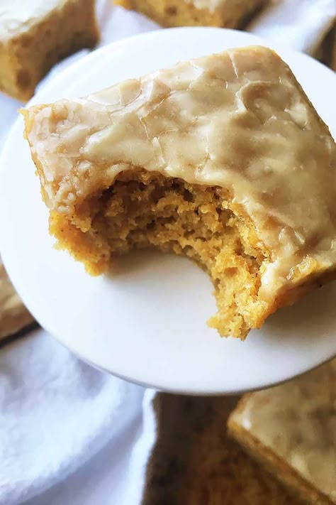 If you love baking with pumpkin, you'll really love using sweet potatoes for your sweets. Make this recipe for soft and chewy sweet potato blondies now. Get the recipe on Foodal. #sweetpotatorecipes #blondies #foodal Sweet Potato Bars Desserts, Sweet Potato Desserts, Sweet Potato Blondies, Baking With Pumpkin, Maple Syrup Glaze, Sweet Pot, Sweet Potato Dessert, Vegan Candies, Homemade Pumpkin Puree