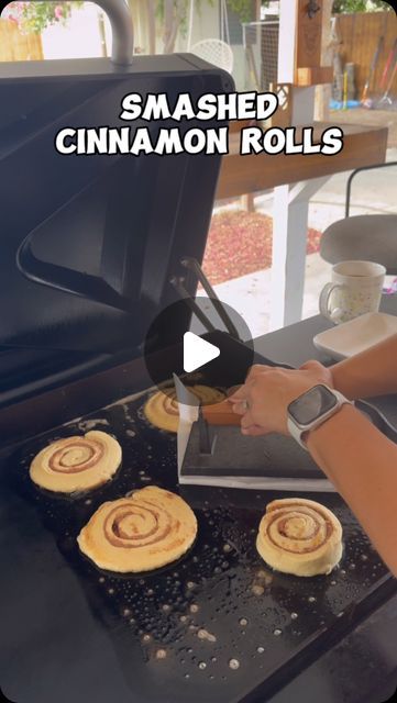 Arielle on Instagram: "Had to try the Smashed cinnamon rolls and they were 10/10 🔥

#cinnamonrolls #smashedcinnamonrolls #outdoorcooking #traeger #traegerhood #breakfastideas #easymeals #arielletellez #dessert #sweettreats #motherhood #relatablemom" Smashed Cinnamon Rolls, Cinnomon Rolls, Egg Grill, Bbq Grill Smoker, Grilled Desserts, Blackstone Grill, Meringue Pie Recipes, Flat Top Grill, Griddle Cooking