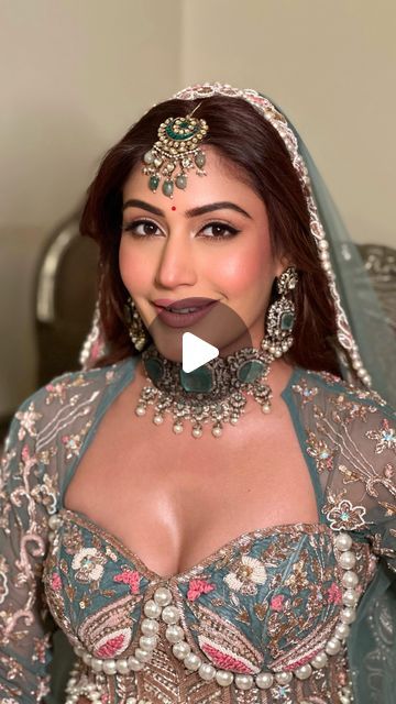 Bridal Makeup No Foundation, Lehenga For Dark Skin Tone, Lehenga Makeup Look Simple, Suttle Makeup, Elegant Makeup Looks, South Indian Engagement, Indian Skin Makeup, Best Face Makeup, Bollywood Makeup