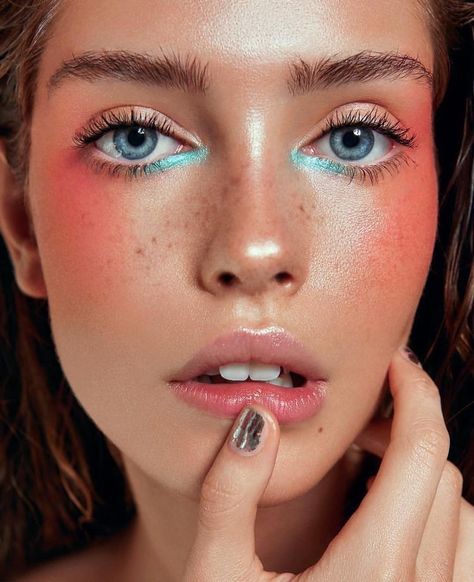 Editorial Make-up, Make Up Diy, Editorial Vogue, Festival Make Up, Pastel Makeup, Alat Makeup, Makeup Tip, Smink Inspiration, Nail Art Designs Summer