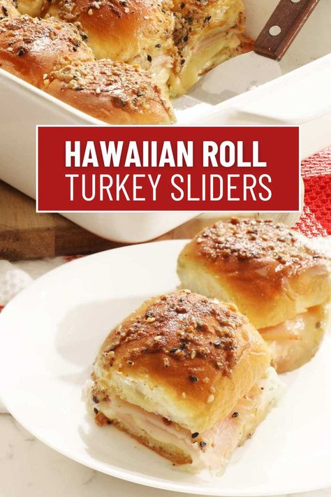 Baked turkey sliders on Hawaiian sweet rolls are the perfect mix of sweet and savory flavors. The warm turkey and melty gooey cheese with baked in a melted butter sauce gives a great depth of flavor and a little crunch with the poppy seed in the everything seasoning. Turkey On Hawaiian Rolls, Oven Hawaiian Roll Sandwiches, Hot Turkey Sliders, Easy Turkey And Cheese Sliders, Baked Turkey Sliders Hawaiian Rolls, Hawaiian Roll Sandwiches Turkey, Turkey And Cheese Hawaiian Rolls, Cold Turkey Sliders On Hawaiian Rolls, Warm Sliders Hawaiian Rolls