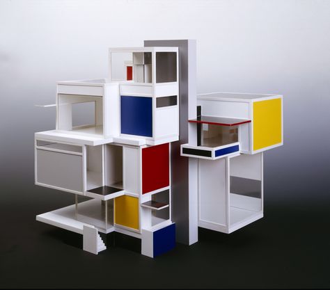 Theo Vandoesburg - Co-founder of the De Stijl movement Cubes Architecture, Mondrian Art, Theo Van Doesburg, Walter Gropius, Architectural Model, Architecture Design Concept, Architectural Models, Luxe Interiors, Piet Mondrian