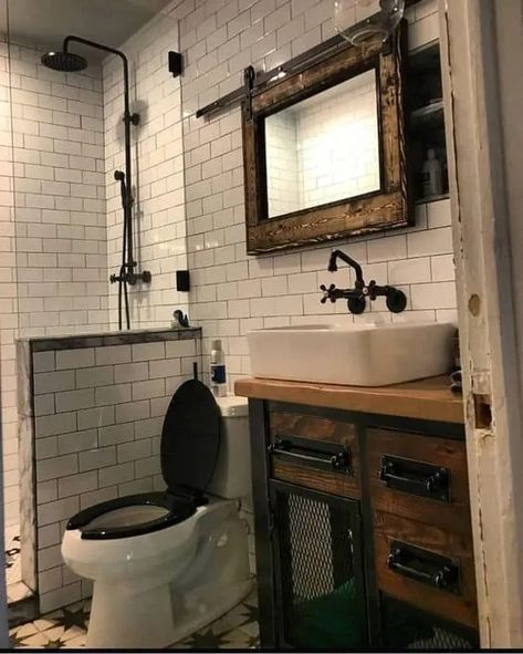 31 Stunning And Applicable Industrial Style Bathroom Ideas Baie Vintage, Vintage Industrial Bathroom, Industrial Bathroom Design, Bathroom Vanity Storage, Industrial Bathroom Vanity, Primitive Bathrooms, Industrial Style Bathroom, Vintage Industrial Decor, Industrial Bathroom