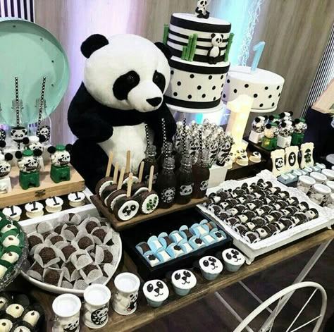 Panda Theme Baby Shower Ideas, Panda Baby Shower Ideas, Panda Party Ideas, Panda Themed Birthday Party, Panda Baby Shower Theme, Panda Birthday Theme, Panda Birthday Party Decorations, Panda Themed Party