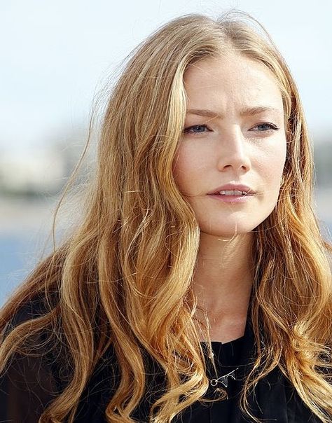 Strawberry Blonde Blonde Hair Characters, Clara Paget, Anne Bonny, Bottle Blonde, Black Sails, Strawberry Blonde Hair, Female Character Inspiration, Amaranth, British Actresses