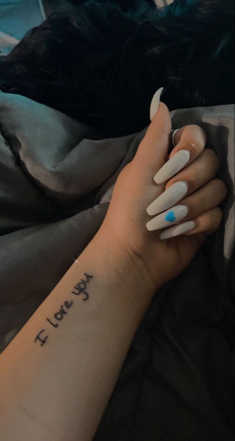 I Love You Forearm Tattoo, Hand Written I Love You Tattoos, Tattoo Quote Forearm, I Love You Mom Tattoo Handwriting, Moms Writing Tattoo, I Love You Arm Tattoo, Loved Ones Writing Tattoo, Mom Writing Tattoo, I Love You Wrist Tattoo