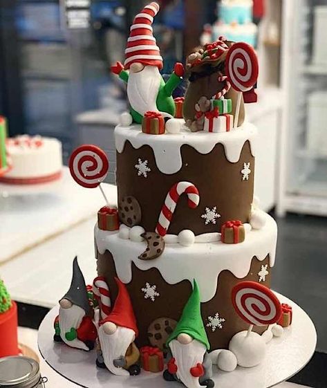 11 Uniquely Chic Christmas Cakes — Cake Wrecks Elf Cake, Winter Torte, Santa Cake, Christmas Cakes Easy, Christmas Themed Cake, Christmas Cake Designs, Christmas Cake Decorations, Xmas Cake, Christmas Cupcakes