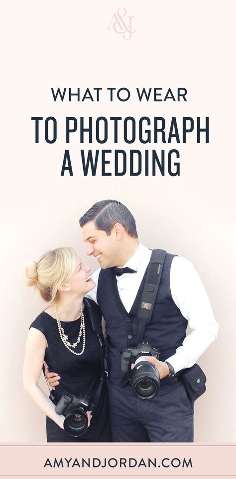 Formal Photographer Outfit, Outfit For Wedding Photographer, Outfit For Photographers, Female Wedding Photographer Outfit, Wedding Photography Outfit, Wedding Photographers Outfit, How To Photograph A Wedding, Fall Wedding Photographer Outfit, What Should Photographer Wear To Wedding