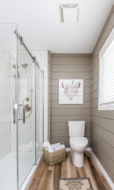 Benjamin Moore Paint Colors, Makeover Kamar Mandi, Basement Paint Colors, Basement Painting, Mini Bad, Shiplap Bathroom, Bad Inspiration, Bathroom Paint Colors, Paint Colors Benjamin Moore