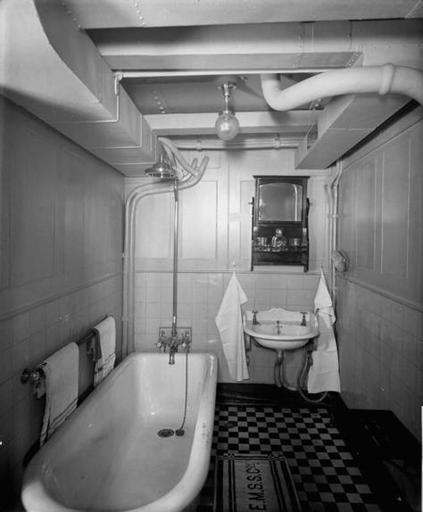 PHOTOS of TITANIC | TITANIC – Elizabeth Walton Allen Submarine Interior, Titanic Party, Historic Bathroom, Titanic Ii, Edwardian Bathroom, Real Titanic, Titanic Wreck, Titanic Photos, Titanic Artifacts