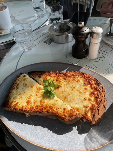 Delicious lunch, a Croque Monsieur at a Parisian Café #pinterest #pinterestgirl #pinterestoutfits #pinterestinspo #pinterestvibes #pinterestinspired #pinterestdump #vsco #vscogirlvibes #classy #instagram #insta #ootd #pinterest #pinterestgirl #pinterestoutfits #pinterestinspo #pinterestvibes #pinterestinspired #pinterestdump #vsco #vscogirlvibes #summervibes #classy #photo #photoinspo #aestheticphoto #instagram #insta #paris #parisian #wine #cheese #cafe #parisiancafe #france #aesthetic #food France Aesthetic Food, Green Outfit Dress, Christmas Dark Academia, Dark Academia Travel, Edinburgh Scotland Aesthetic, Aesthetic Photo Instagram, Classy Instagram, Outfit Idea Aesthetic, Sky London