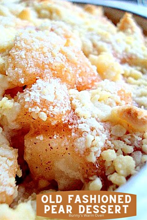 Pear Deserts Recipes Easy, Pear Desserts Easy Simple, Canned Pear Dessert Recipes, Pear Dessert Recipes Easy, Overripe Pear Recipes, Desert Squares, Pear Cobbler Recipe, Pear Recipes Easy, Pear Cobbler