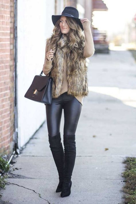 Fur Vest Outfits, Chic Winter Outfits, Black Leather Pants, Street Style Chic, Women Outfits, Vest Outfits, Winter Mode, Fur Vest, Fashion Mode