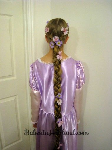 Rapunzel Costume Rapunzel Flower Hair, Rapunzel Hair Extensions, Rapunzel Flower, Unicorn Braid, Rapunzel Birthday, Rapunzel Birthday Party, Rapunzel Costume, Big Braids, Extra Long Hair