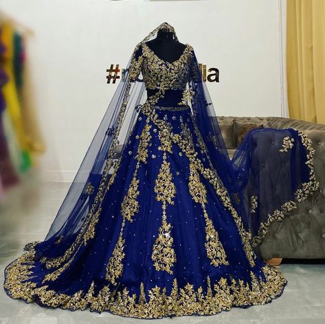 Double Dupatta, Baju Kahwin, Wedding Season, Online Jewelry, Indian Fashion, Lehenga, Royal Blue, Ball Gowns, Victorian Dress