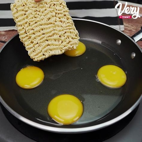 Raman Noodles With Egg, Ramen Noodles And Eggs, Egg And Noodles, Eggs And Pasta, Noodles And Eggs Recipe, Spagetti Noodle Recipes, Recipe Videos Tasty, Eggs And Noodles, Egg Noodles Recipes