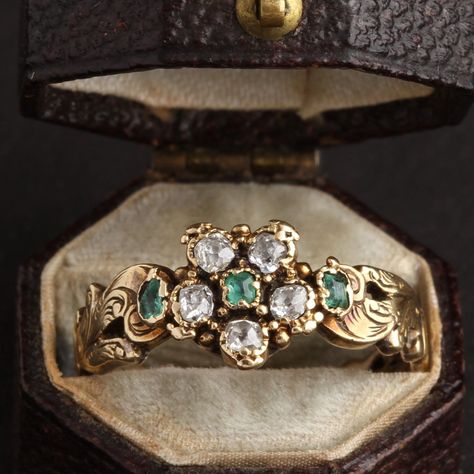 Georgian Wedding Ring, Victorian Emerald Ring, Georgian Rings Antique, Regency Engagement Ring, Victorian Wedding Rings, Georgian Engagement Ring, Antique Engagement Rings Victorian, Victorian Rings Vintage, Historical Rings