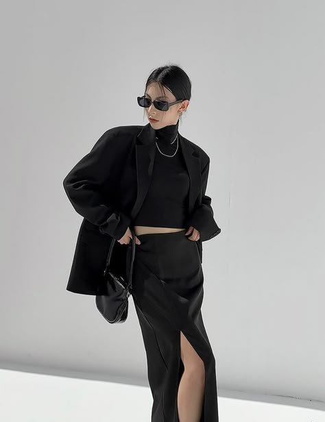 Korean All Black Outfit, All Black Korean Outfit, All Black Outfit Korean, Korean Street Fashion Black, Black Korean Outfit, Black Outfit Korean, Korean Black Outfit, Black Korean, Outer Dress