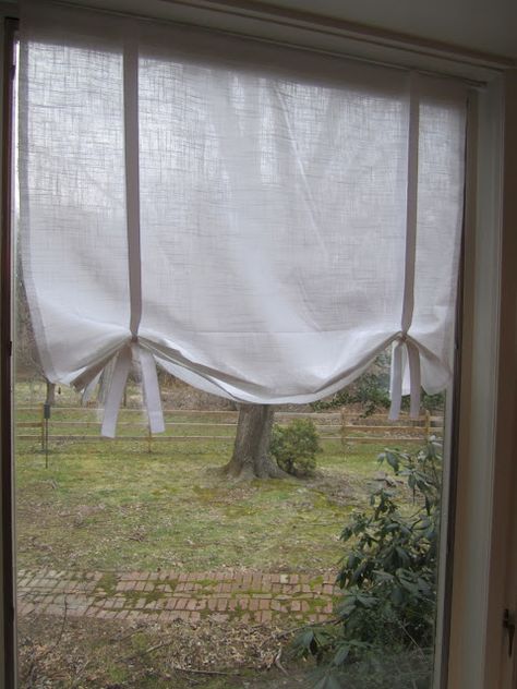 Swoon Style and Home: DIY Tutorial: Make Your Own No-Sew Drape Shade Curtains (like Pottery Barn!) Diy Kitchen Curtains, Kitchen Window Blinds, Tie Up Curtains, Tie Up Shades, Bathroom Window Curtains, No Sew Curtains, Pottery Barn Inspired, Farmhouse Curtains, Bathroom Windows