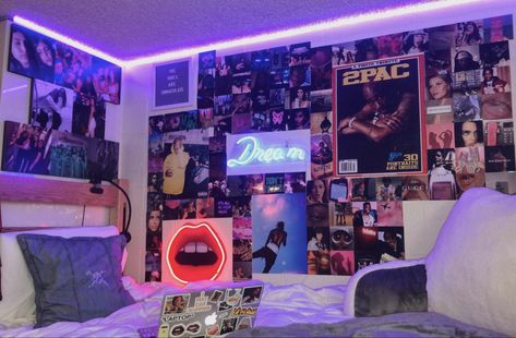 Tupac Bedroom Ideas, Euphoria Bedroom Ideas, Tupac Room Decor, Neon Dorm Room Ideas, Travis Scott Bedroom Ideas, Rap Room Ideas, Tupac Room Ideas, Hiphop Bedroom Ideas, Hiphop Room Aesthetic