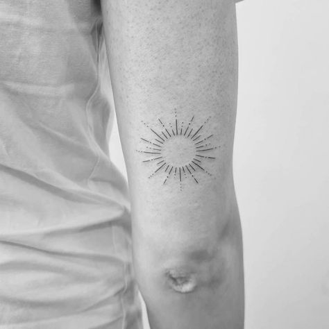 Fine line sun tattoo on the tricep. Line Sun Tattoo, Fine Line Sun Tattoo, Tattoo Sonne, Lines Tattoo, Moon Sun Tattoo, Explore Tattoo, Sun Tattoos, Line Tattoo, Sun Tattoo