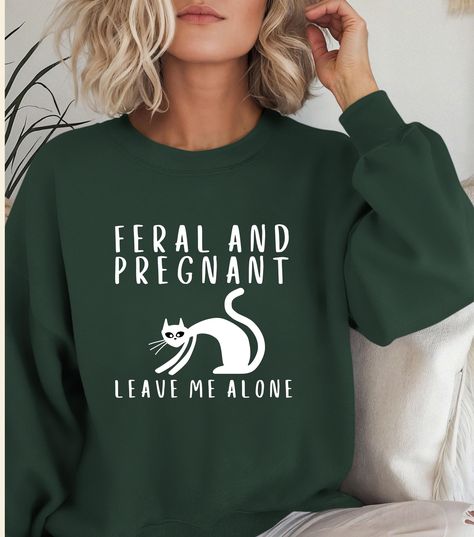 Mama-to-Be Sweatshirt - Pregnancy Announcement, Mom-to-Be Gift, Maternity Sweatshirt, Cozy Baby Bump Sweater, New Mom Outfit, Baby Shower Gift Celebrate your beautiful journey into motherhood with this adorable pregnancy sweatshirt! 💕 Designed for expecting moms, this cozy and stylish mom-to-be sweatshirt is perfect for lounging at home, running errands, or capturing those special maternity moments. Whether you're looking for a cute way to announce your pregnancy or want to stay comfy while rocking your baby bump, this maternity sweatshirt is a must-have! This relaxed-fit sweatshirt is made from soft, high-quality fabric and provides warmth, comfort, and breathability--ideal for every trimester. It's the perfect blend of style and functionality, making it an essential maternity outfit and New Mom Outfits, Maternity Sweatshirt, Cute Maternity Shirts, Hospital Bag Essentials, Outfit Baby Shower, Cadeau Baby Shower, Maternity Outfit, Mom Outfit, Pregnancy Announcement Shirt