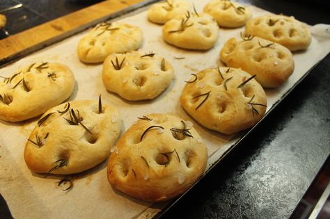 Focaccia Buns, Fish Risotto, Soup Meals, Make Focaccia, Savoury Baking, Bun Recipe, Bakery Bread, Dough Balls, Artisan Bread