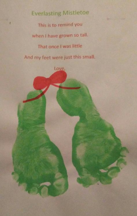 Everlasting Mistletoe Mistletoe Craft, Mistletoes Footprint Craft, Mistletoe Footprint, Infant Room Daycare, Infant Crafts, Infant Room, Footprint Crafts, Preschool Christmas Crafts, Baby Learning Activities