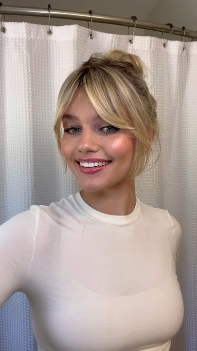 Shaysullivan (@shaysullivann) TikTok | Watch Shaysullivan's Newest TikTok Videos Short Blonde Haircuts Curtain Bangs, Celebrities With Thick Hair, Sydney Sweeney Hair Bangs, 90s Hair Shoulder Length, Hair Cuts Bangs Long, Wispy Bangs On Short Hair, Shay Sullivan Hair Short, Layer Short Haircut, Short Blonde Layered Hair