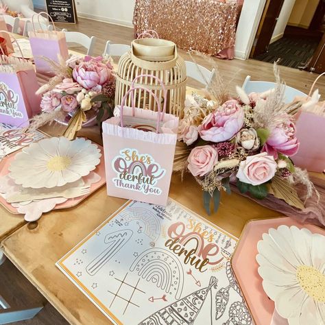 Boohoo First Birthday Party, Onderful Girl Birthday Decor, Onederful Girl Birthday, Isn’t She Lovely Isn’t She Onederful Centerpieces, Isn’t She Onederful, Onederful Birthday Party Girl, Isn't She Onederful Birthday, Onederful Party, Onederful Birthday