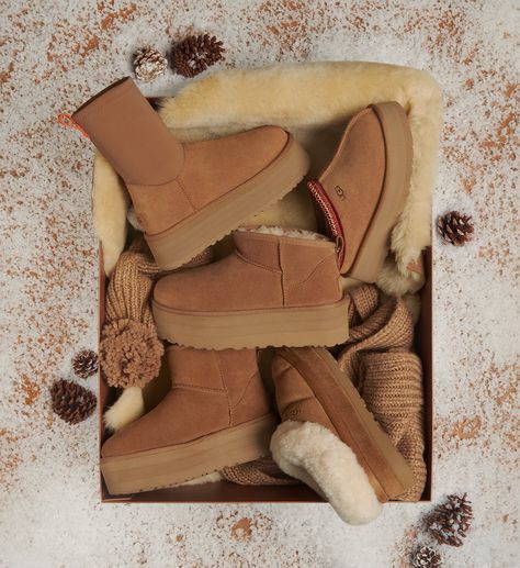 Cute Uggs, Feel Better Gifts, Ugg Classic Mini, Christmas Shop, Flip Flop Slippers, Classic Boots, Trainer Boots, Boot Socks, Slipper Shoes