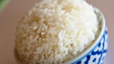 A new method for cooking rice that could slash calories by increasing levels of resistant starch may have applications for food companies using rice. Coconut Water Recipes, Food Quiz, Healthy Indian Recipes, Instant Rice, How To Cook Rice, White Rice, Rice Recipes, Sans Gluten, Raw Food Recipes