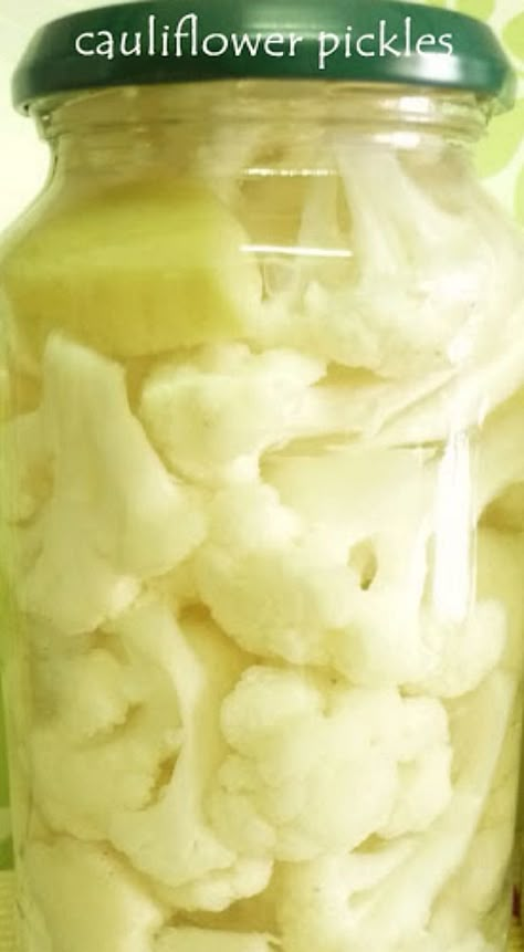 Cauliflower Pickles, Pickles Canning, Pickled Vegetables Recipe, Pickled Cauliflower, Pickled Foods, Canning Pickles, In A Pickle, Food Canning, Canning Ideas