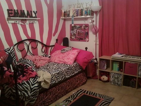 Zebra theme room with Hand Painted Wall Art/ Mural by Joanna Bernhardt Voss Y2k Bedroom Aesthetic, 2000s Room, Zebra Room, Zebra Wall, Room Mom, Classy Bedroom, Teen Girl Rooms, Bedroom Deco, Homemade Home Decor